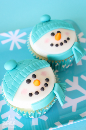 Fondant Snowman Tutorial