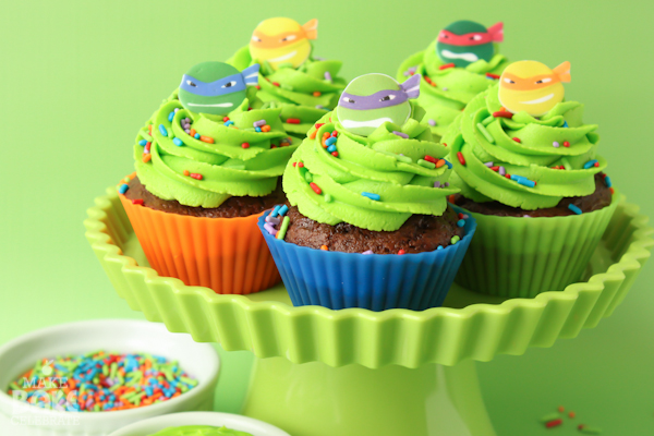 make a ninja turtle cupcakes