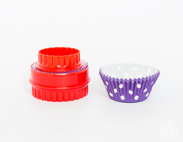 Greaseproof Cupcake Liners - Are They Really The Best? BakeBright Is!