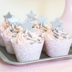 Pink Champagne Cupcakes – Cupcake Couture Blog Party