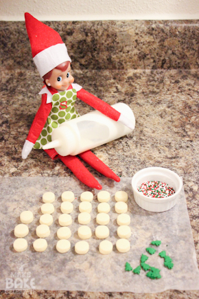 Elf On The Shelf Cookies – By Sprinkles the Elf!