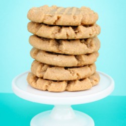 4 Ingredient Peanut Butter Cookies!