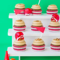 Cupcake Stand Giveaway!